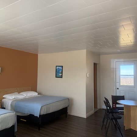 Le Campagnard Hotel Matane Eksteriør billede