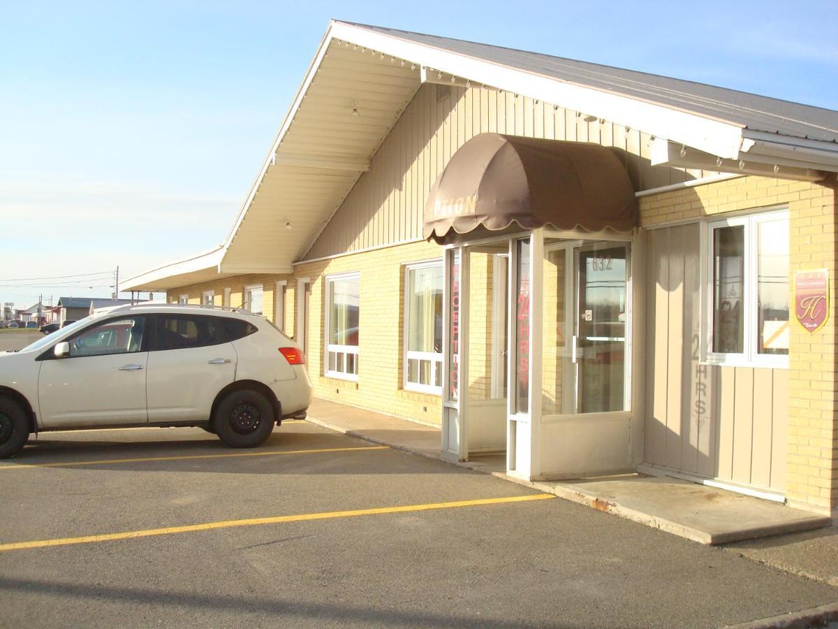 Le Campagnard Hotel Matane Eksteriør billede