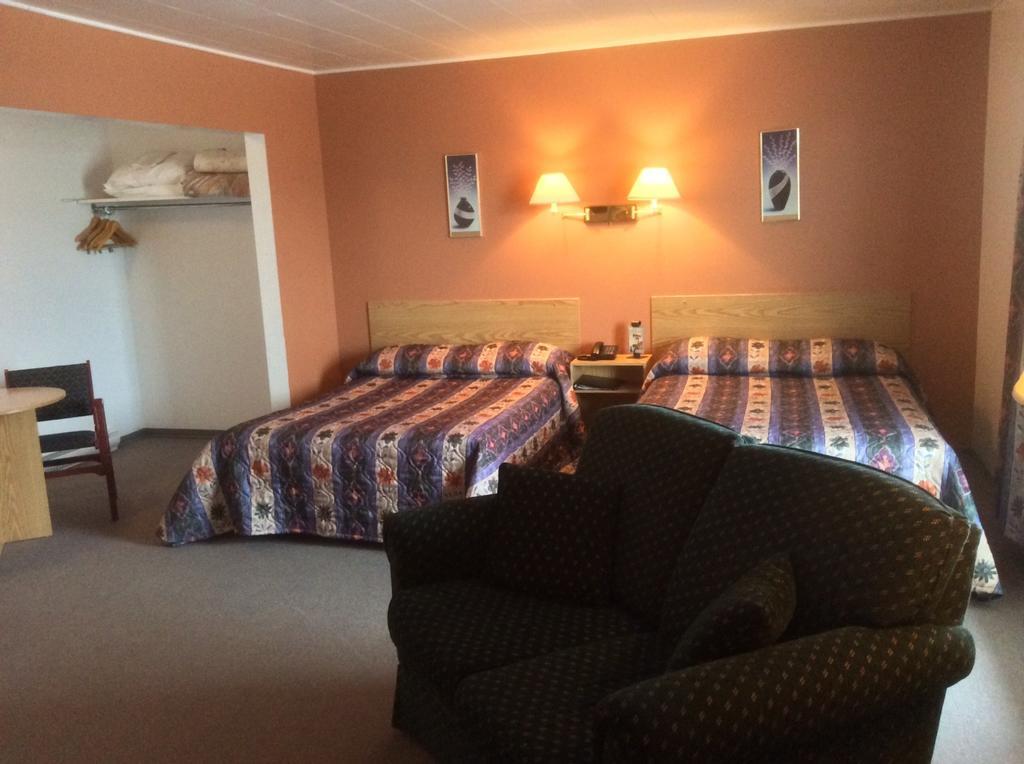 Le Campagnard Hotel Matane Eksteriør billede