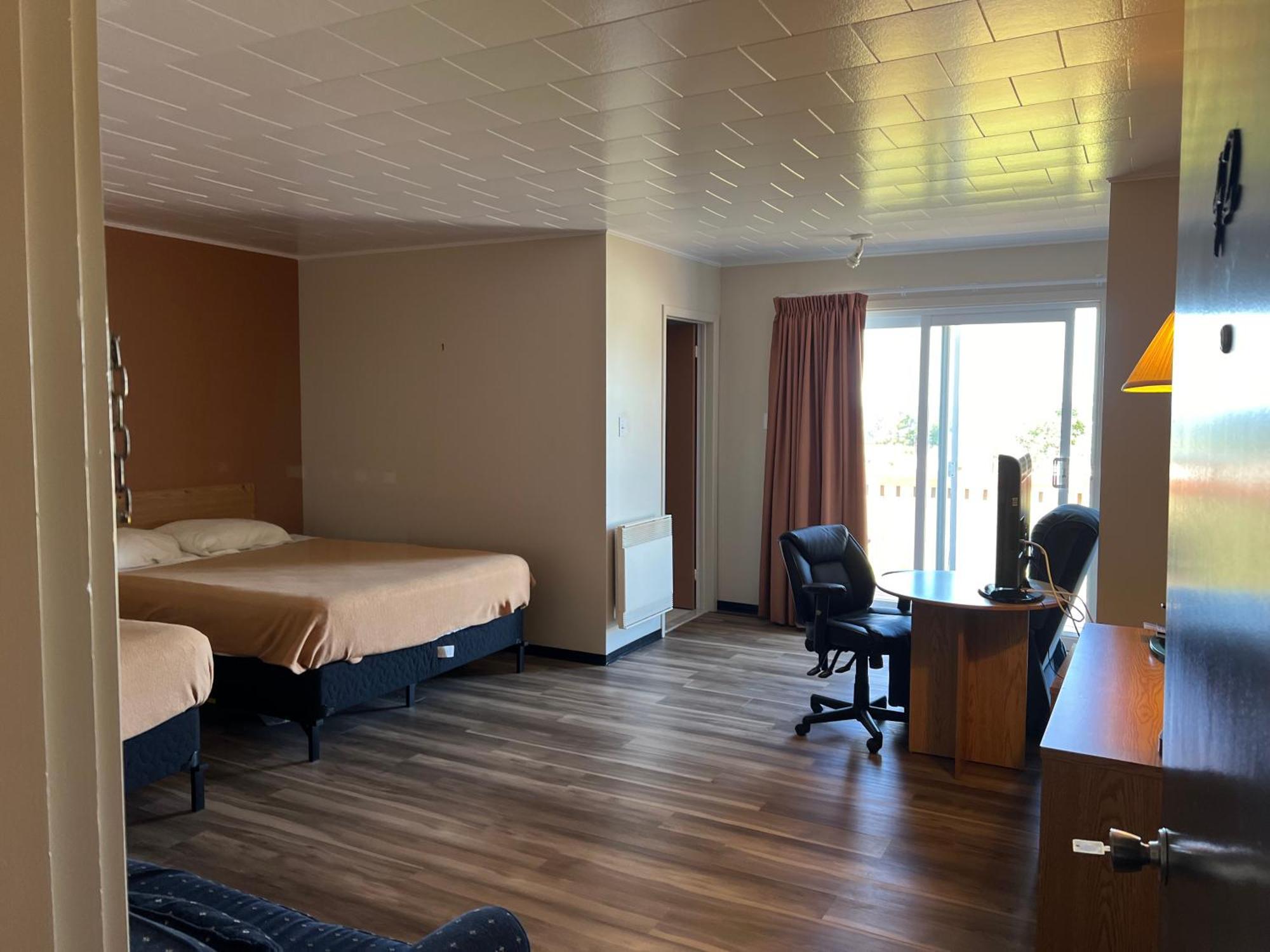 Le Campagnard Hotel Matane Eksteriør billede