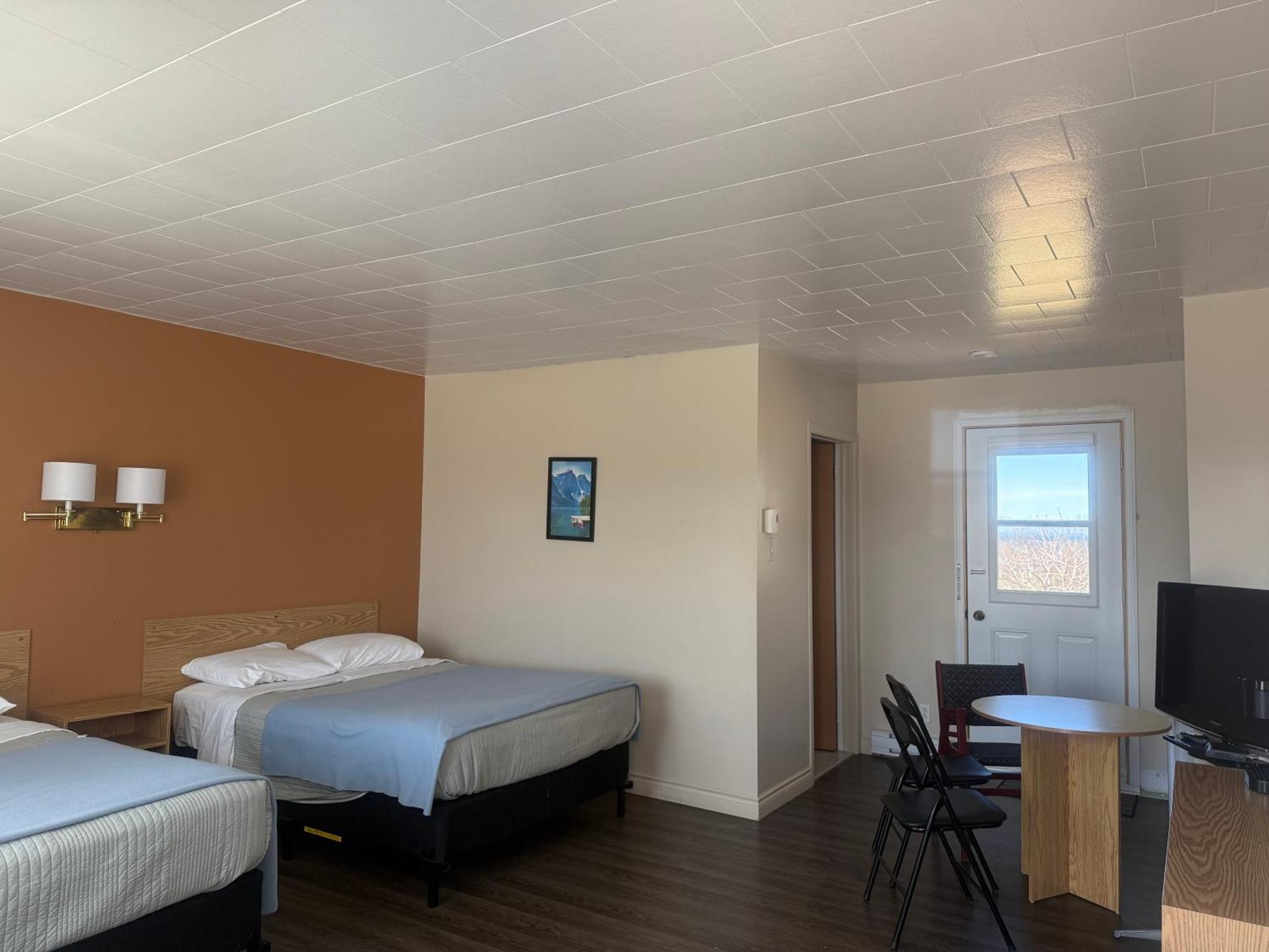 Le Campagnard Hotel Matane Eksteriør billede